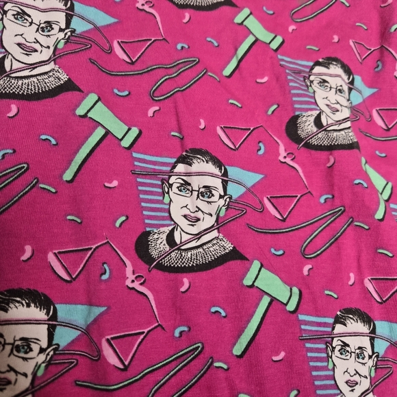 SVAHA Ruth Bader Ginsburg pink retro cowl neck top L - Picture 4 of 8